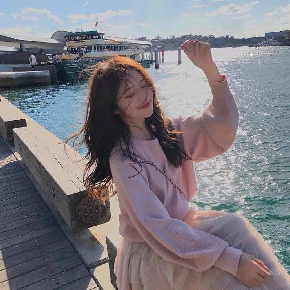 萝拉的星星在中国 海报